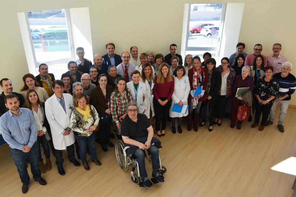 Las asociaciones de pacientes celíacos, las familias y el equipo directivo del hospital han puesto ideas en común