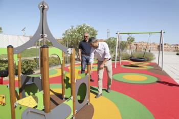 Se han instalado una zona infantil exterior y nuevas máquinas en sala de spinning