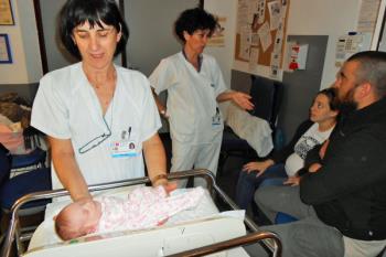 El objetivo es reducir las posibles complicaciones que pueden surgir en los bebés tras la salida del centro