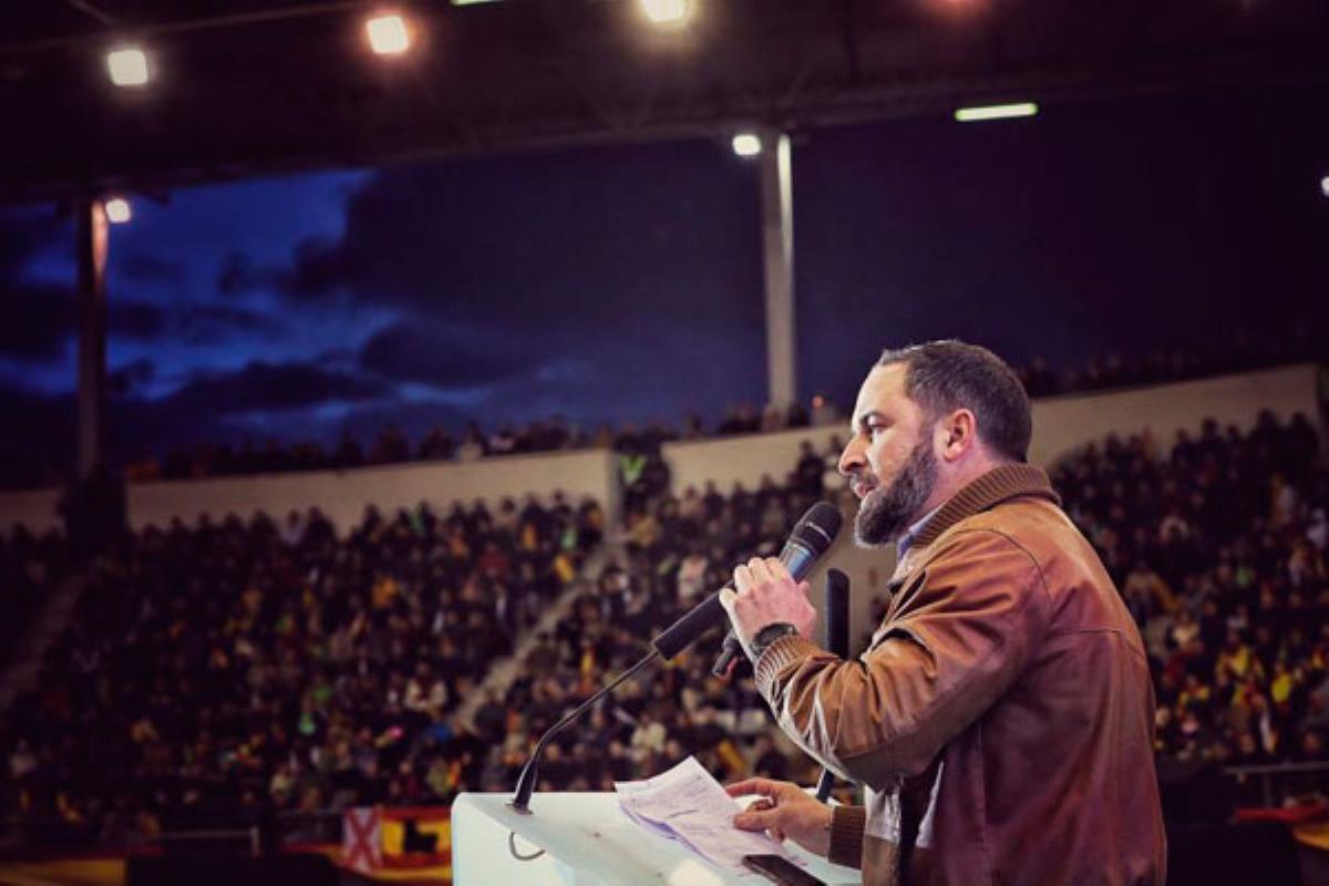 Simpatizantes de VOX han arropado a la formación en la plaza de toros de Las Rozas antes de 'El Debate'