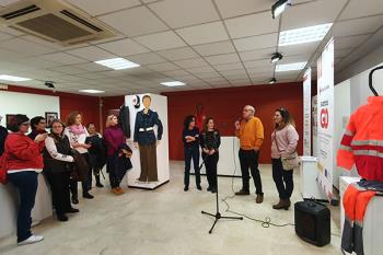 Con motivo del día del voluntariado, ayer se celebró un encuentro en la inauguración de la muestra
