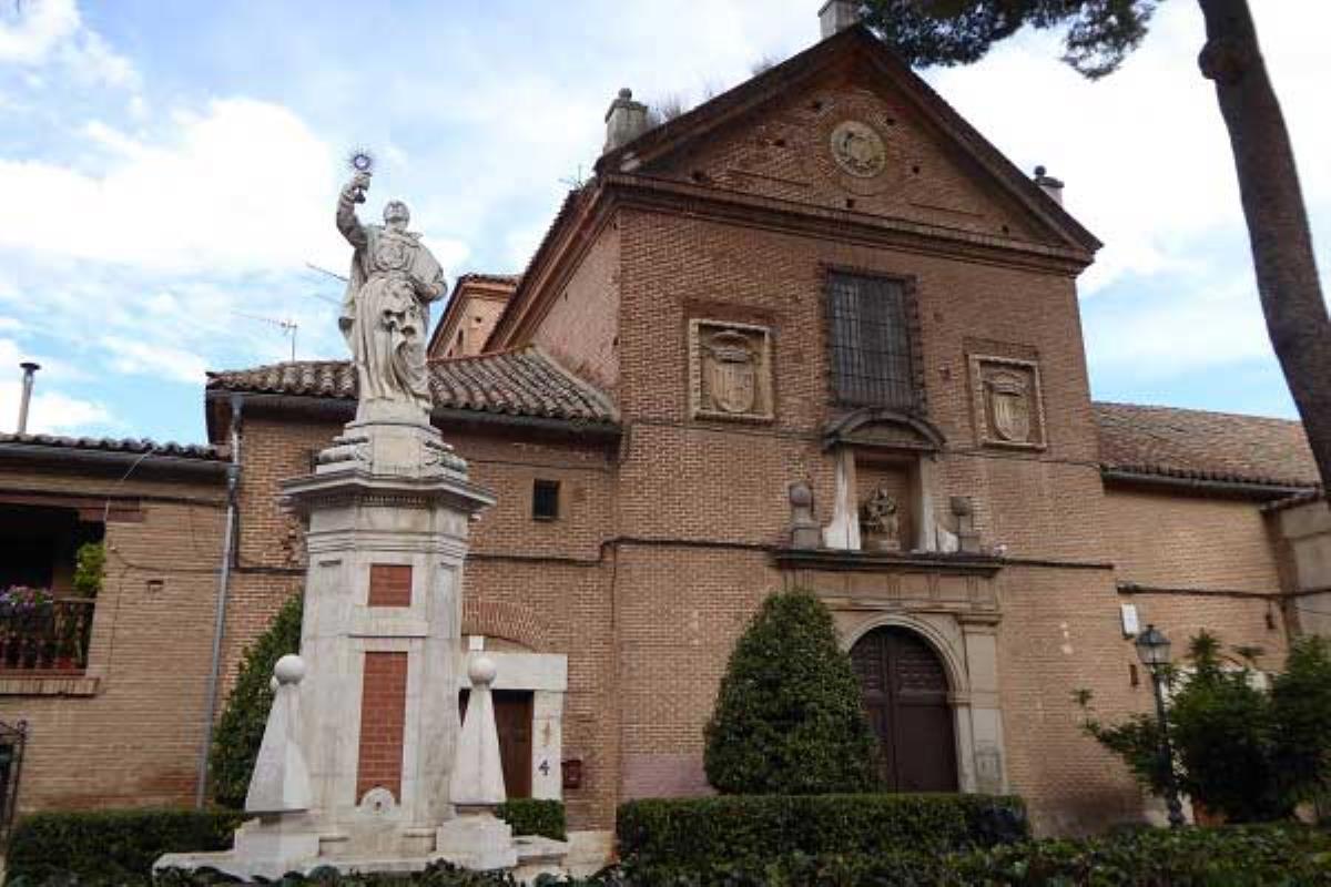 El ayuntamiento restaurará uno de los pináculos que ha sufrido daños