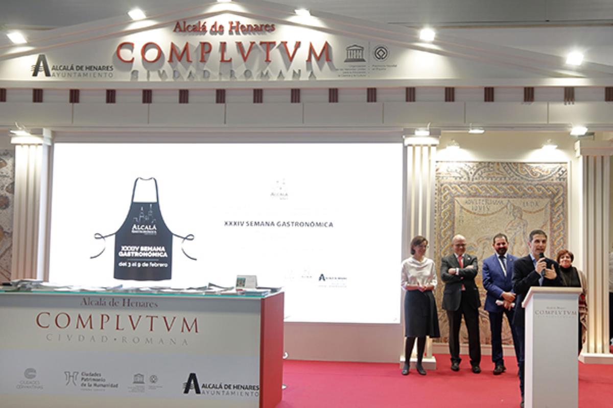 Hoy se han presentado el nuevo folleto de actividades de Alcalá Gastronómica-FOMENTUR, el VII Certamen Alcalá Gastronómica y la VII Feria del Vino