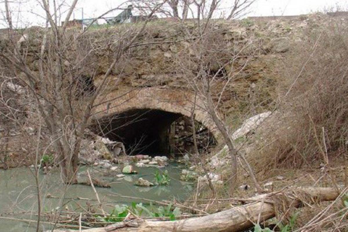 La actual alcaldesa está imputada por un delito contra el Medio Ambiente por estos vertidos