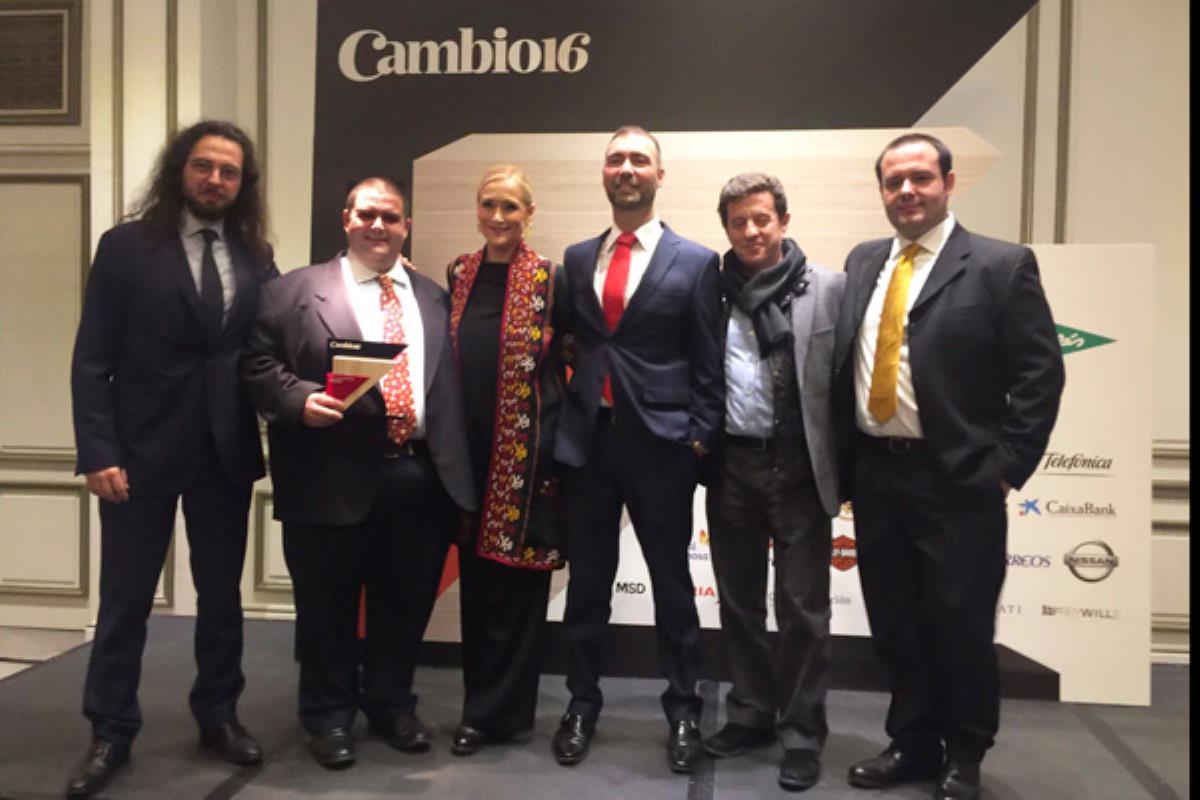 El fuenlabreño Esteban Hernando premiado por Cambio 16