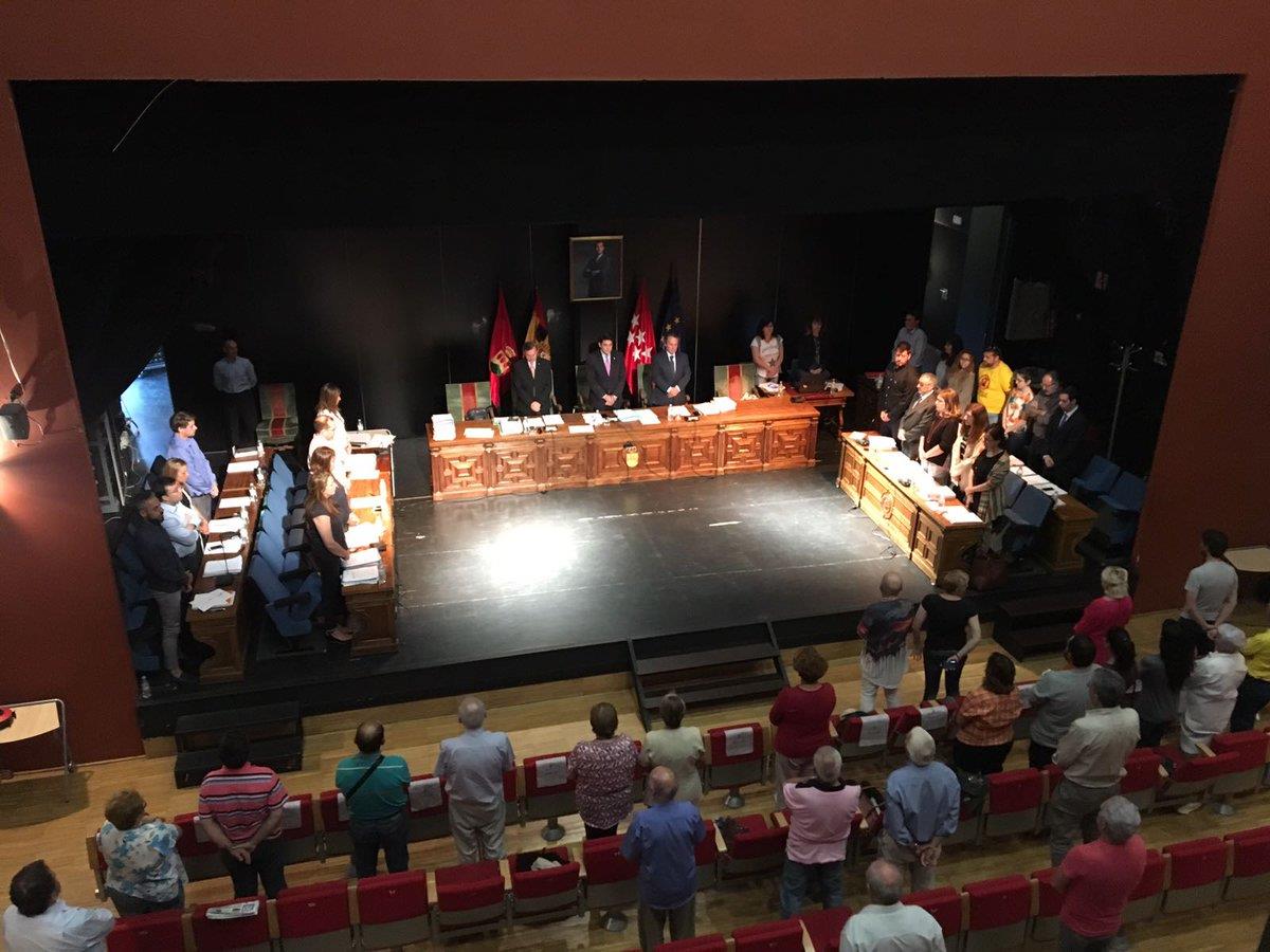 Rechazan destinar el ahorro de 3,7 millones por la amortización anticipada de 48 millones de la deuda municipal a becas, familias, mayores y barrios