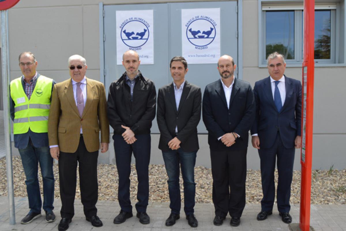 Se refuerza el servicio en el Polígono aunque el barrio de El Olivar sigue a la espera