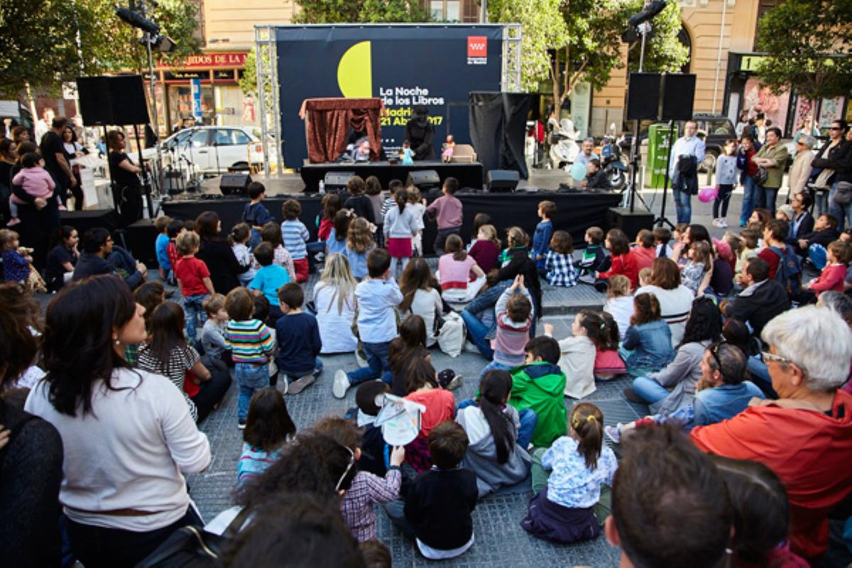 Durante el fin de semana, la Comunidad de Madrid se llena de escritores, lecturas, debates, firmas... cuyo protagonista siempre es el mismo: el libro