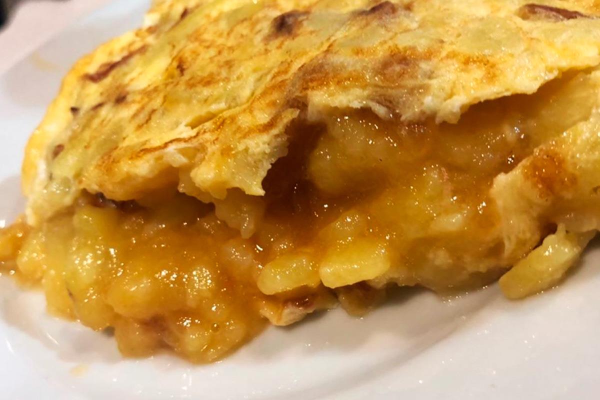 En esta época de frío, te recordamos que la mejor tortilla de patata de España se encuentra en la capital