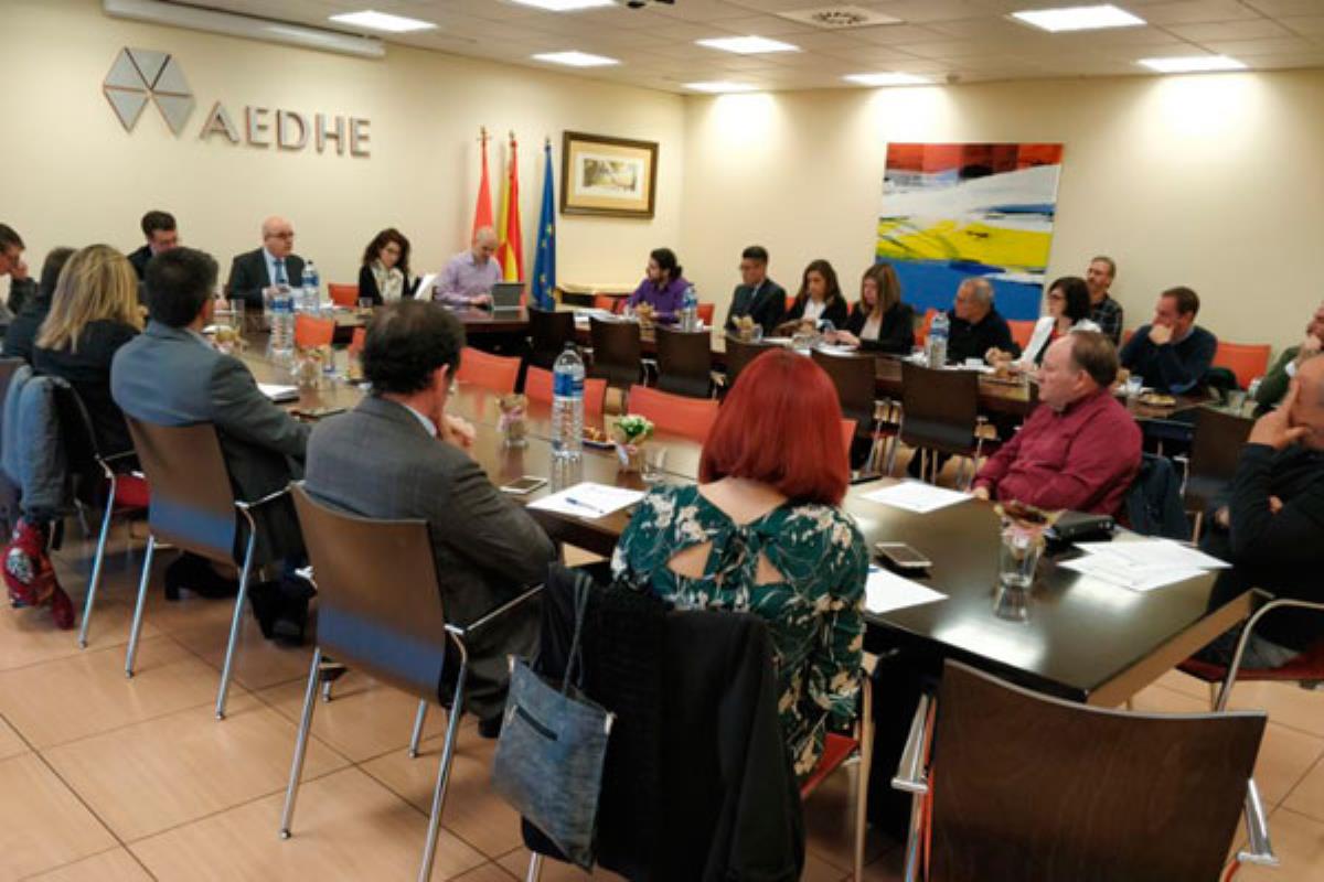 Estos datos revelan un ligero descenso con respecto al mismo mes en 2018