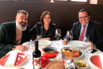 Isabel Díaz Ayuso compartió mesa y mantel con el alcalde boadillense, Javier Úbeda