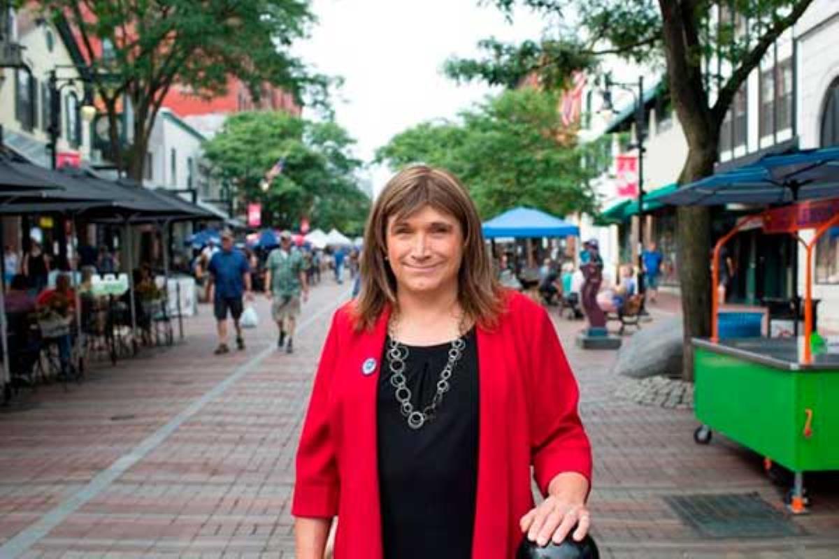 Christine Hallquist gana las primarias democráticas en Vermont (EEUU)
