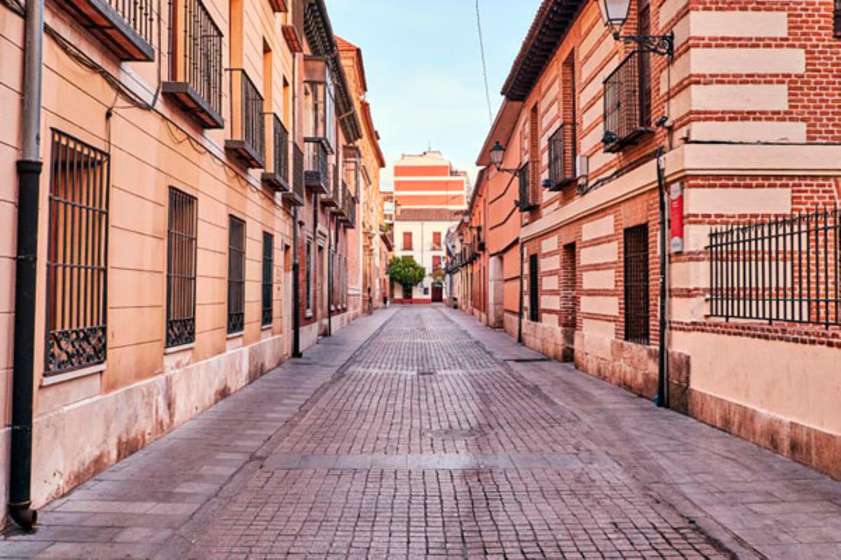 El Gobierno regional, junto con la actuación del Ministerio de Fomento, ha iniciado los trámites para poner en marcha las subvenciones