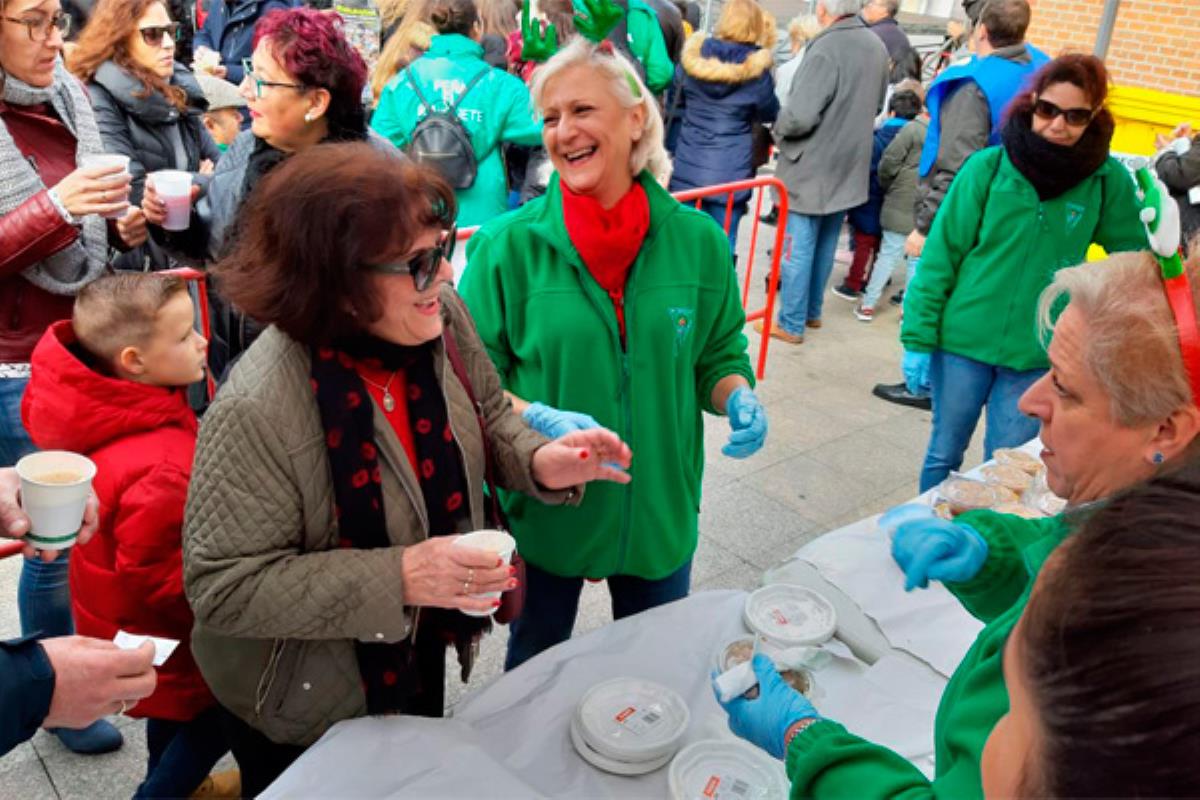 La segunda edición de la cita ha repartido más de 750 platos en el día del Sorteo Extraordinario de Lotería de Navidad