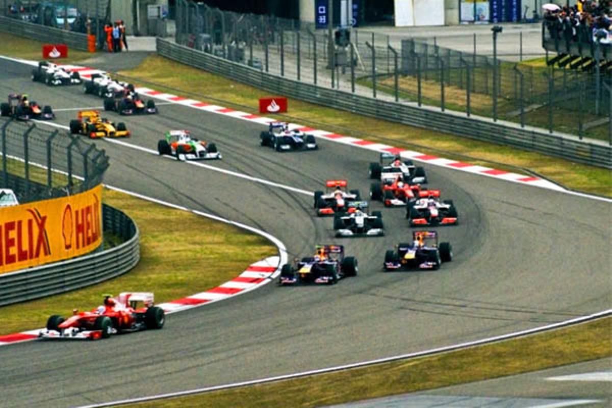 Las cuatro escuderías ponen sus fábricas al servicio de la sanidad de Reino Unido