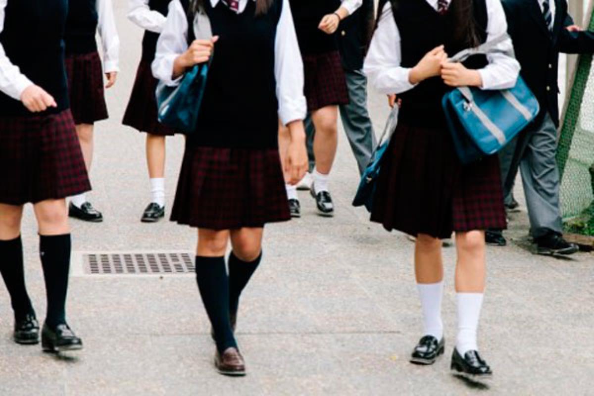 Alumnas de un colegio concertado se ven obligadas a utilizar falda como parte del atuendo escolar