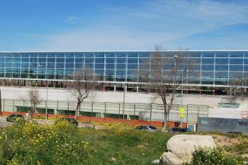 Lee toda la noticia 'Las obras del pabellón Andrés Torrejón reavivan la polémica'