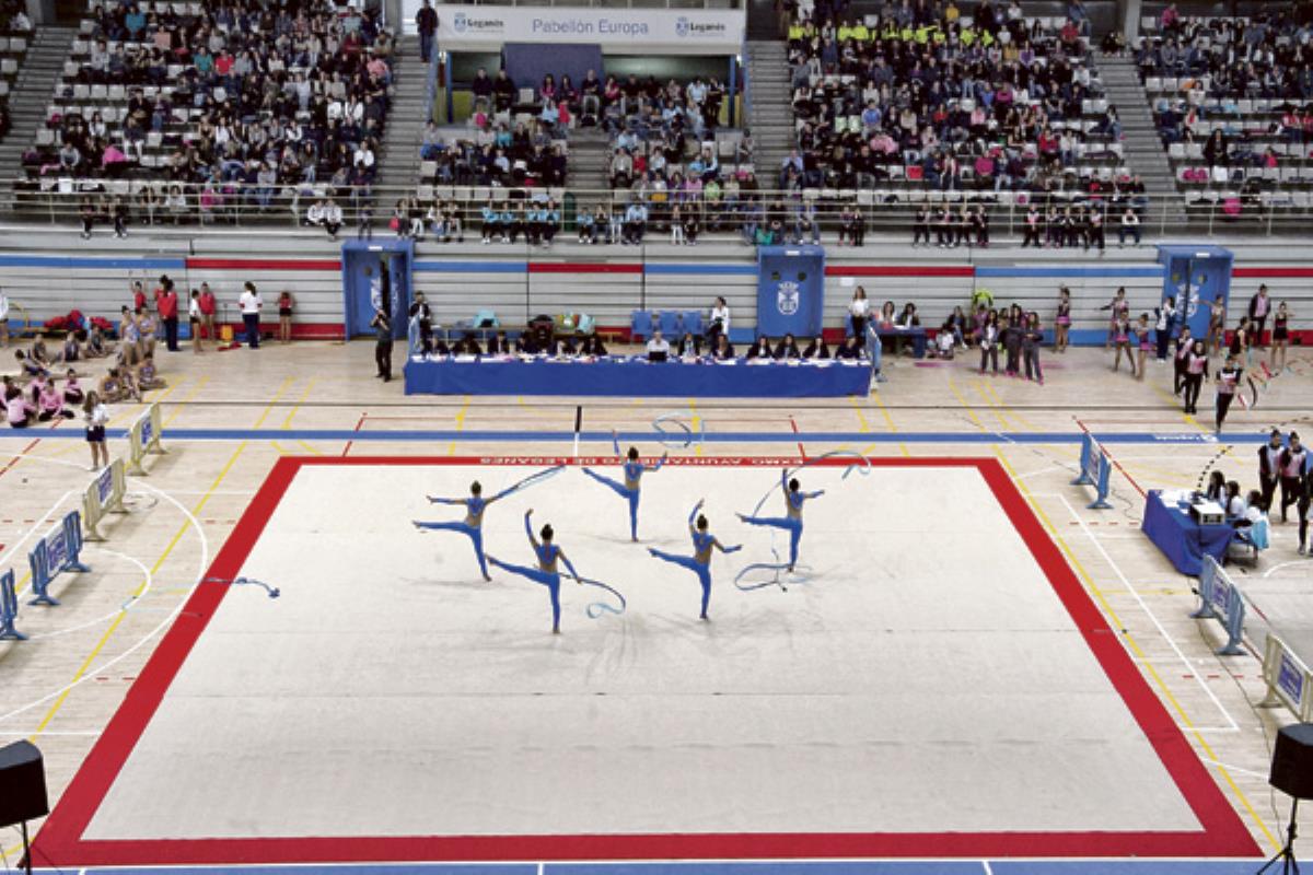 El Pabellón Europa acogió el Campeonato Nacional de
Conjuntos, donde contamos con la visita de Almudena Cid