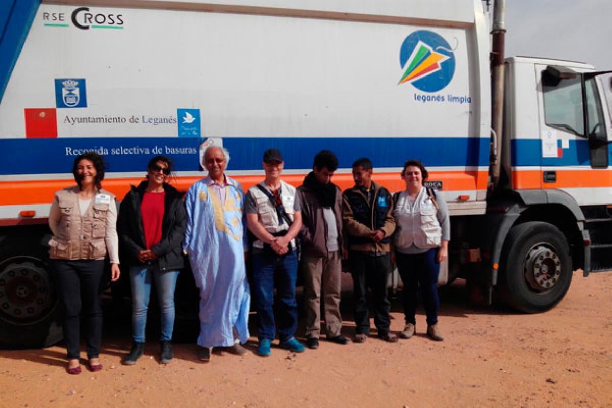 El ayuntamiento ha entregado 300 equipos como piezas de recambio y material necesario para los operarios