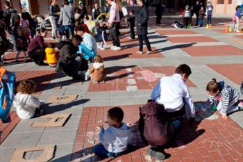 Los menores decorarán la plaza del Laberinto y se dará voz al Consejo de Infancia y Adolescencia durante la semana de celebración

