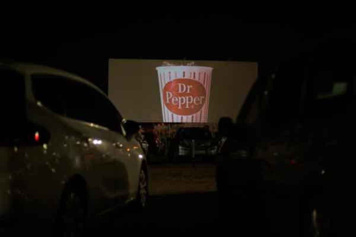 Abre sus puertas con la reproducción del musical de Grease