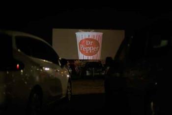 Abre sus puertas con la reproducción del musical de Grease