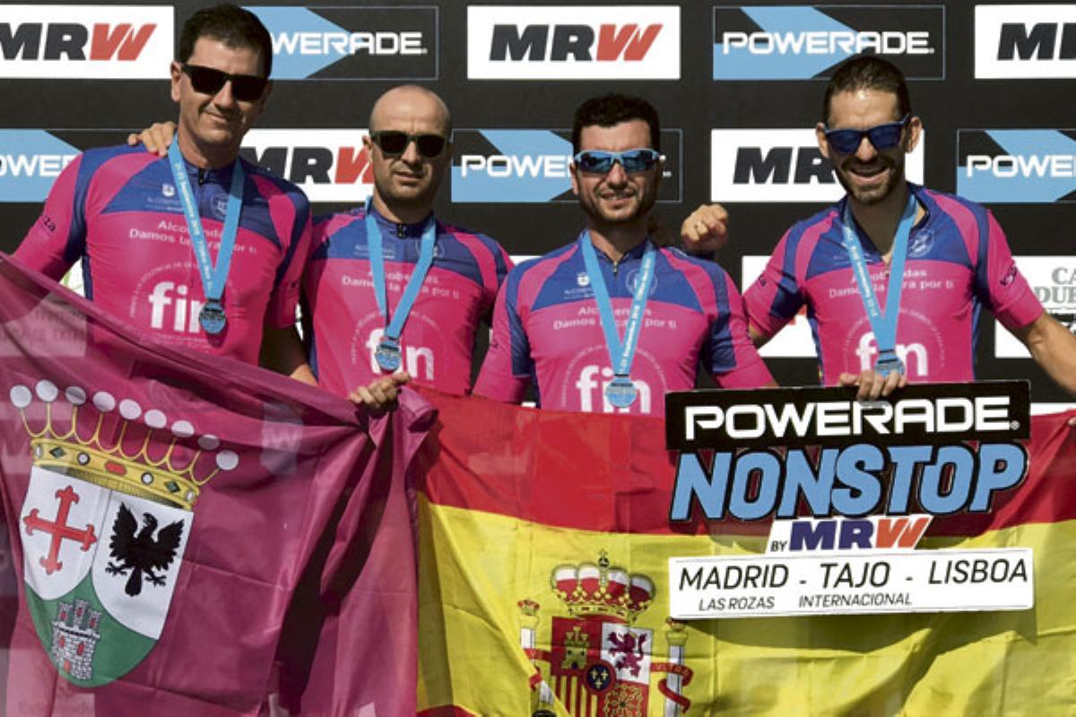 El Grupo Luna de la Policía Local de Alcobendas ha completado en 43 horas la “non-stop” de Powerade entre Madrid y Lisboa 