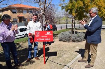 La zona verde de Avenida de España ha sido bautizada con el nombre de este trabajador municipal