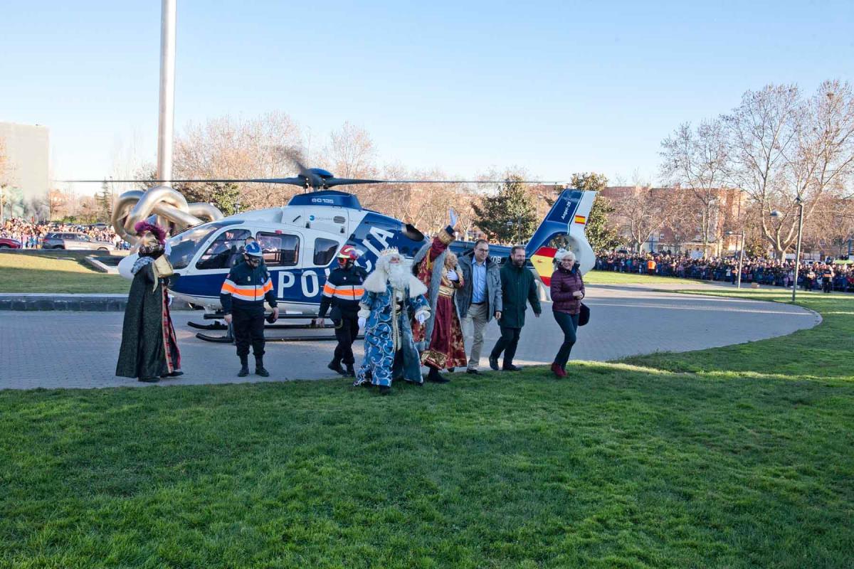 Más de 100.000 personas siguieron un recorrido que contó con la participación de 24 carrozas