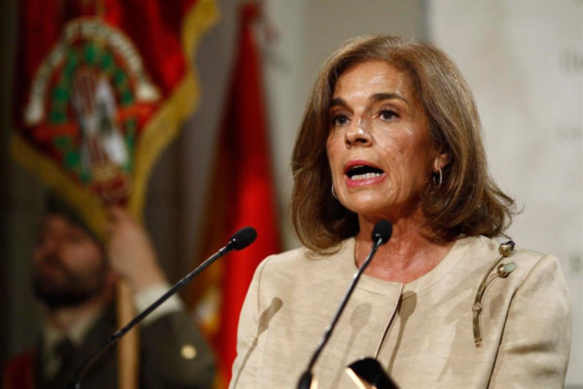 El Tribunal de Cuentas revoca la condena a Ana Botella por la venta masiva de pisos protegidos a ‘fondos buitre’