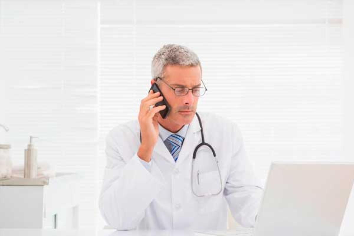 Los centros de atención primaria refuerzan el seguimiento telefónico para garantizar la atención de los afectados