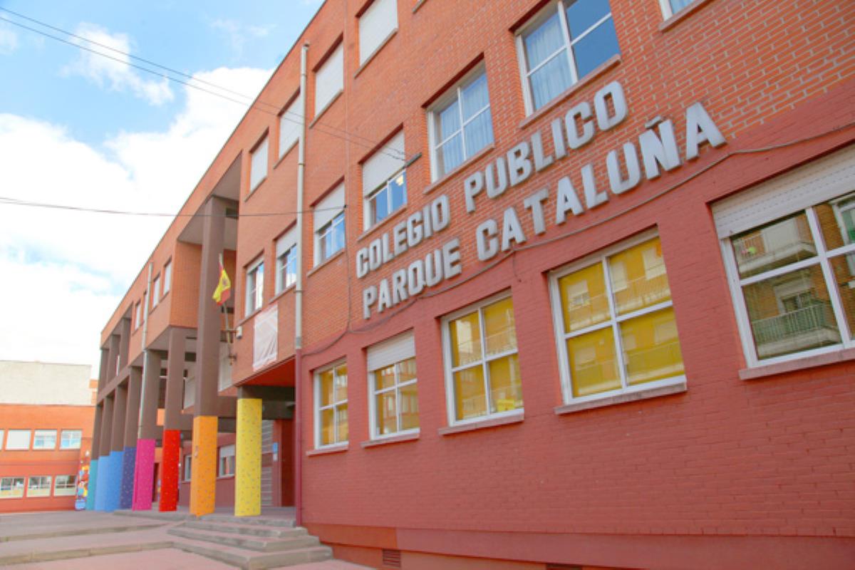 El Ayuntamiento ha invertido 500.000 euros en reformas interiores y de patios, accesibilidad, mejoras de iluminación y seguridad