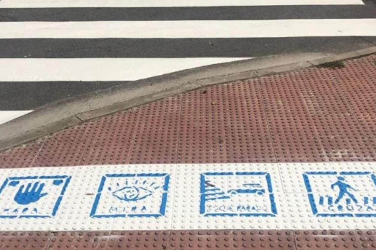 Varios pictogramas ayudan a personas con distintas capacidades sensoriales