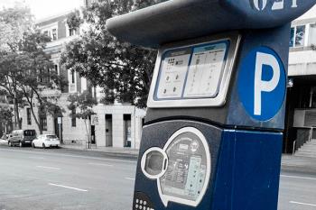 Lee toda la noticia 'Los residentes de Alcalá aparcarán gratis en 'Zona Azul''