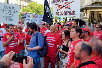 Los trabajadores y la embotelladora de Fuenlabrada están negociando las condiciones de readmisión de los trabajadores