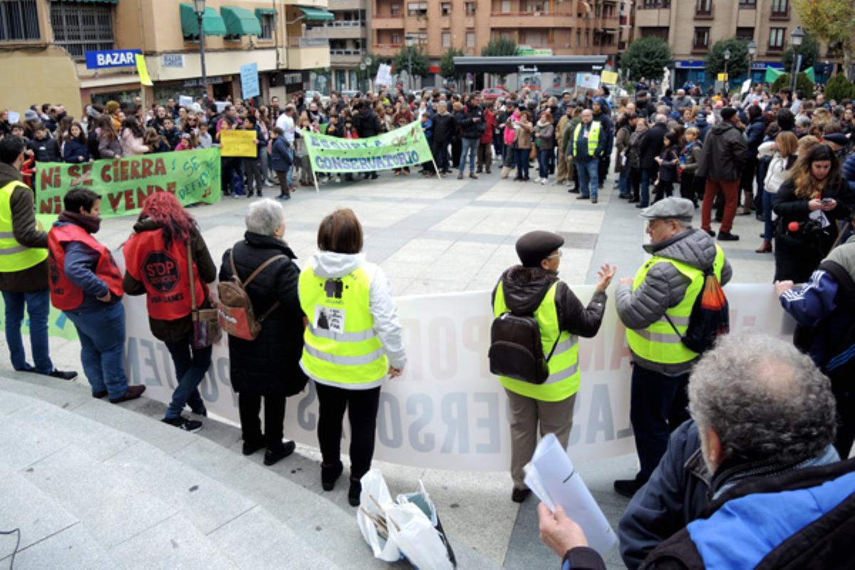 Cientos de leganenses protestaron este 15 de diciembre con una marcha