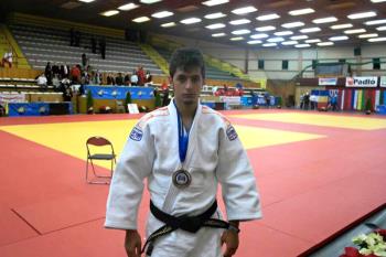El judoka, que entrena en Móstoles, ha caído en primera ronda con el japonés Satoshi Fujimori