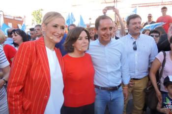 Cristina Cifuentes y Soraya Saénz de Santamaría fueron las protagonistas del acto de campaña celebrado en Fuenlabrada