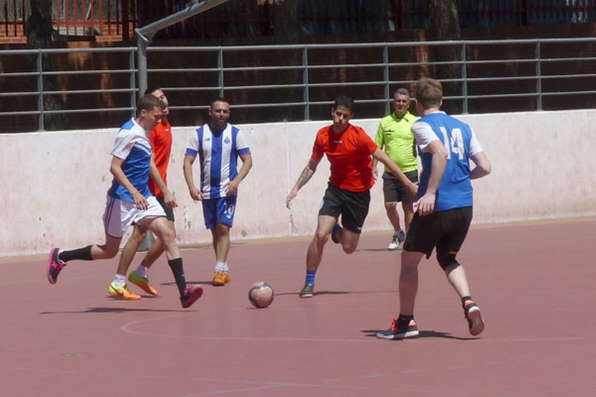 Los productos de higiene personal y limpieza recogidos se entregarán a la Asociación Punto Omega