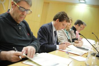 El ayuntamiento ha firmado un acuerdo con los sindicatos para impulsar 1.687 plazas de 2019, junto a las 2.314 pendientes de 2017 y 2018
