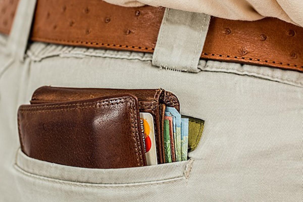 Los hurtos se cometen en grupos de tres: una despista, otra roba y la última huye con el botín