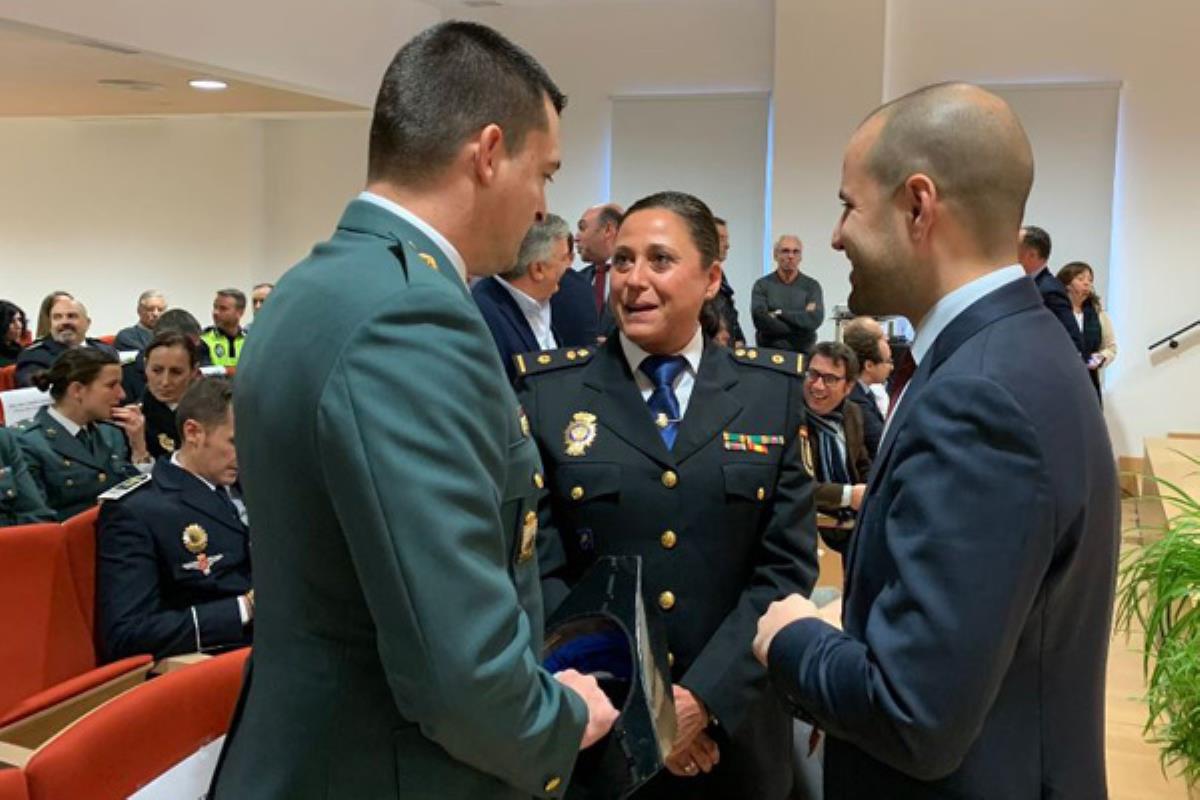 El alcalde ha acudido al acto en honor a la patrona, Santa Catalina