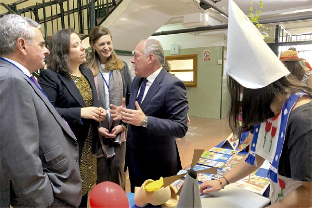 Es la IV Feria Turística y Gastronómica que celebra el IES María de Zayas y 
Sotomayor para mostrar el trabajo de los alumnos de hostelería