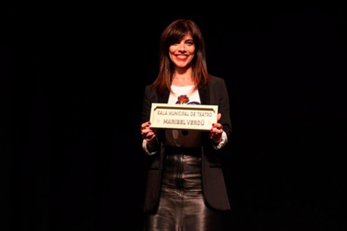 La actriz española, Maribel Verdú aceptó las peticiones del alcalde de Fuenlabrada de llevar un teatro con su nombre