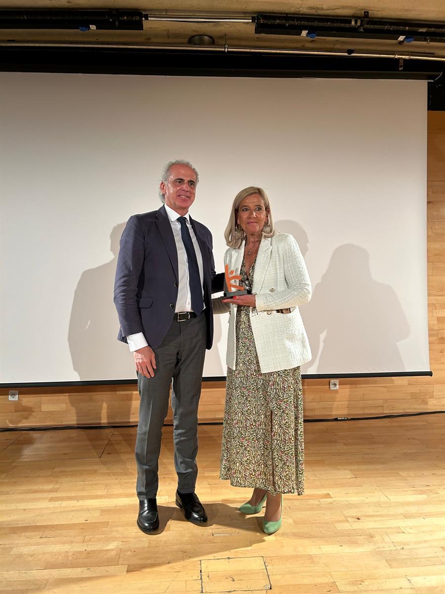 Mariola Vargas recibe XX Premio Meritorio Parkinson Madrid 2022 | SoyDe