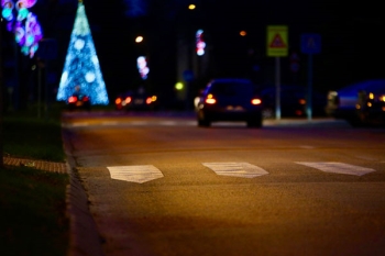 Ya han comenzado las obras para acometer las mejoras luminarias en los pasos de peatones