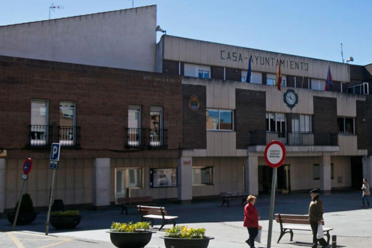 La concejal de Hacienda se ha reunido con el presidente de la Federación de Municipios de Madrid