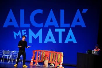 Lleno absoluto en el espectáculo "Alcalá Me Mata Mix"