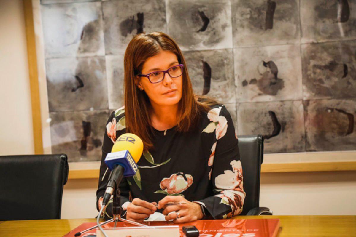 La alcaldesa socialista ha terminado 'claudicando' por presiones del PSOE-M