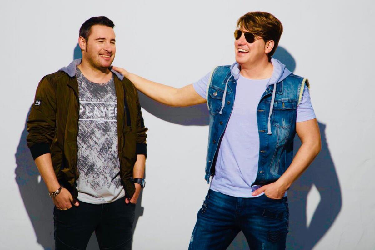 Lucas nos abre las puertas de su casa para hablar de 'Nueva vida’, álbum que el dúo gaditano Andy y Lucas presentará en las Fiestas de Sanse el próximo 1 de septiembre